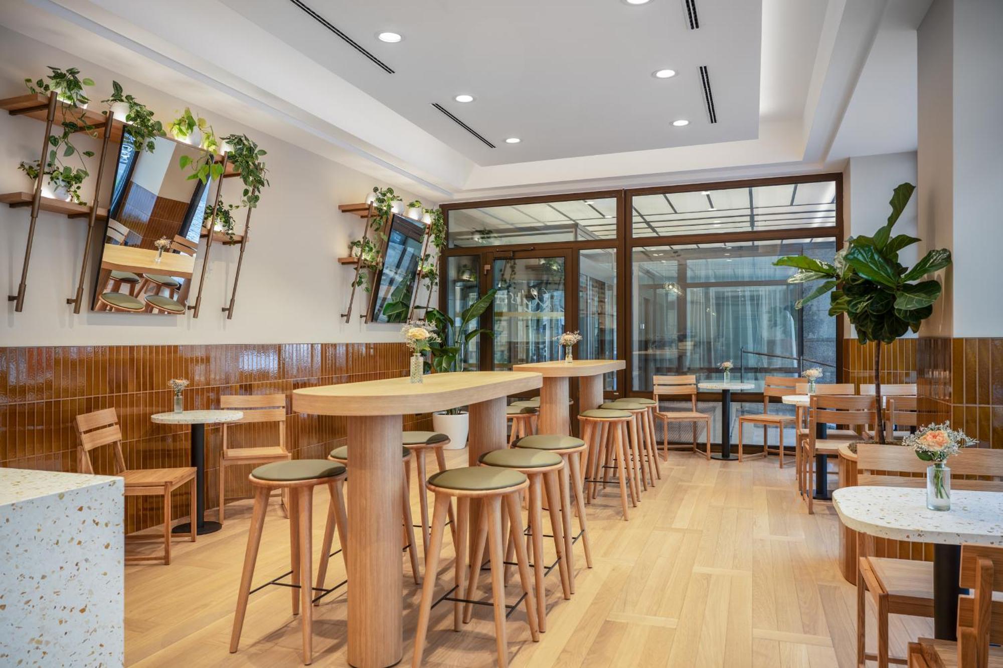 阿尔克龙酒店 布拉格 外观 照片 The interior of a Starbucks Reserve store in Seattle, Washington